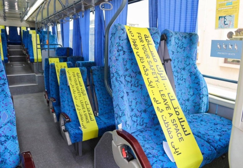 هيئة النقل بعجمان تعزز الإجراءات الوقائية داخل الحافلات