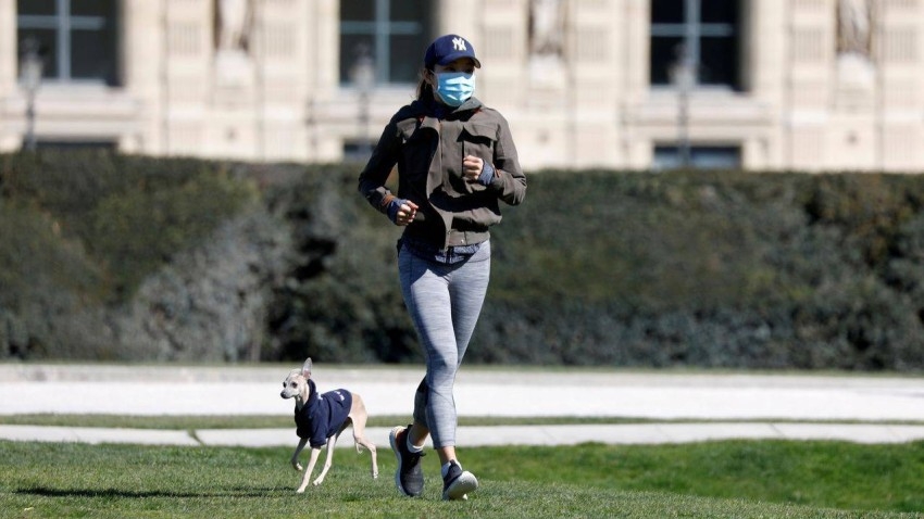 باريس تمنع الرياضة في الأماكن المفتوحة لمواجهة كورونا