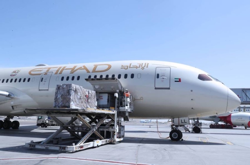 الإمارات ترسل 13 طن مساعدات إلى كازاخستان دعماً لمواجهة كورونا