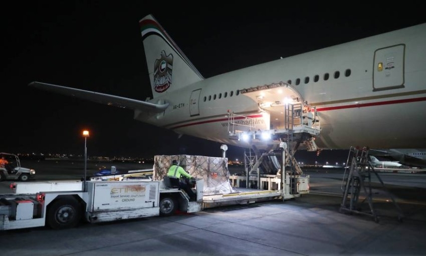 الإمارات ترسل طائرة مساعدات إلى كولومبيا لدعمها في مواجهة كورونا