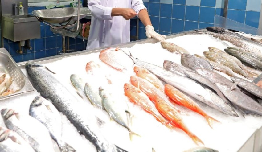 «الزراعة والسلامة الغذائية» تصدر تعميماً ينظم عمل أسواق الأسماك في أبوظبي
