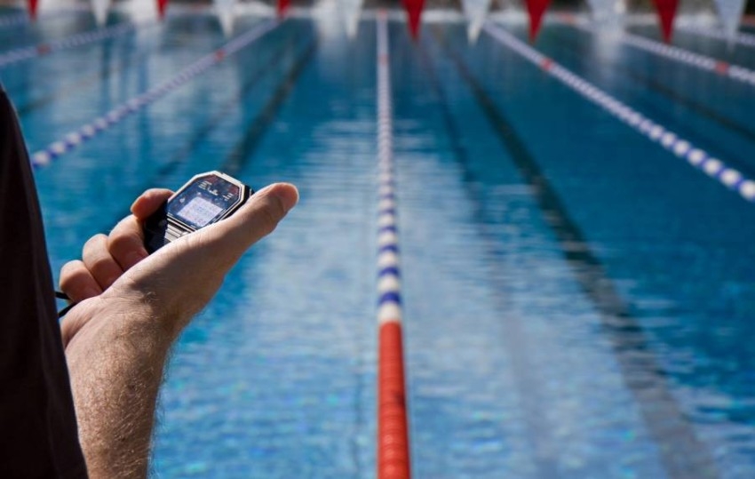 الاتحاد الأمريكي للسباحة يعيد جدولة تصفياته لاختيار الفريق الأولمبي