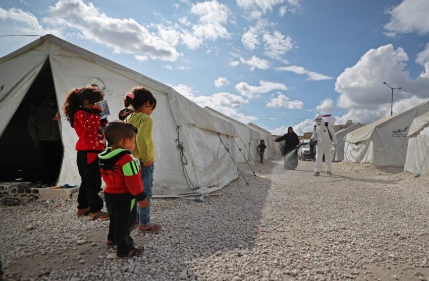بين «الحرب» و«كورونا» ماذا تبقى لأطفال مخيمات إدلب؟