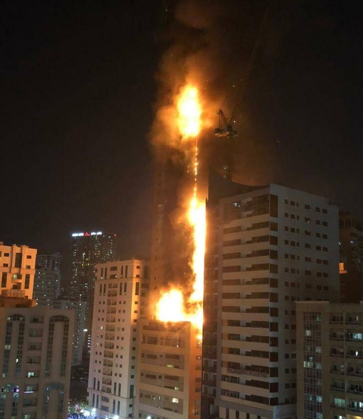كيف نجح شاب عربي بإنقاذ طفلة محتجزة في حريق برج النهدة بالشارقة؟