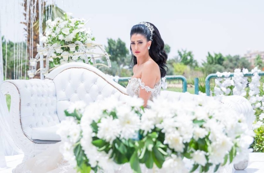 بعد زواجها للمرة الـ12.. كم مرة ارتدت غادة عبدالرازق فستان الزفاف في مسلسلاتها؟