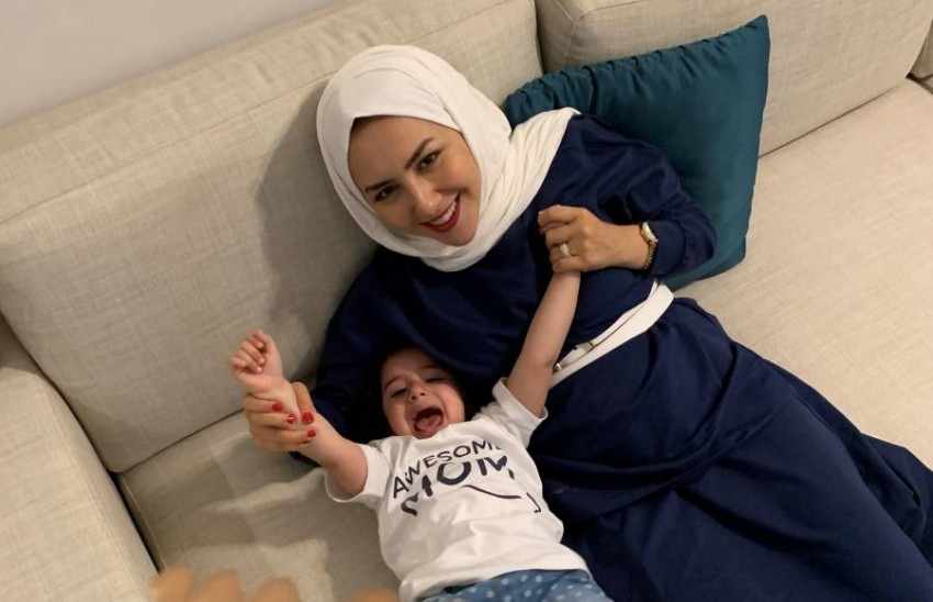 إيناس صبيان: الموازنة بين العمل والأمومة مستحيلة.. وصناعة المحتوى في رمضان مرهقة