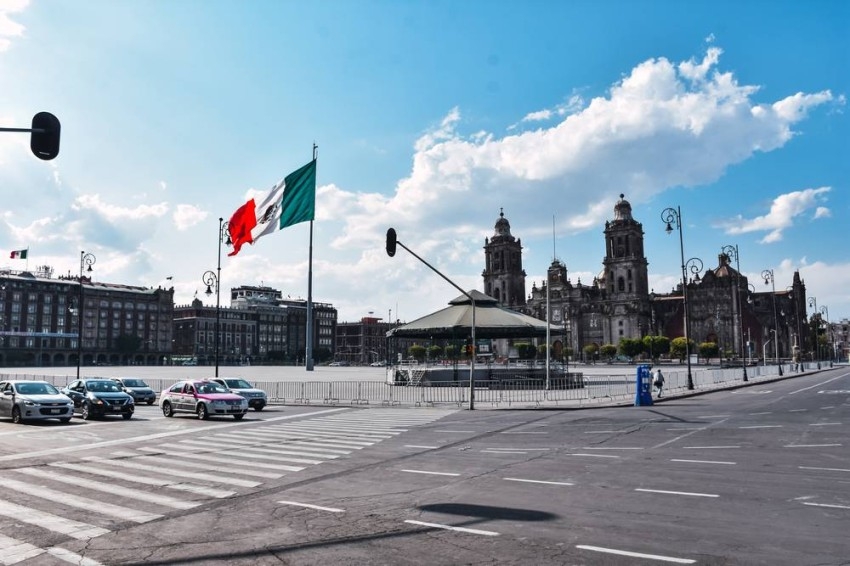 العثور على جثث 12 رجلاً داخل شاحنة في المكسيك