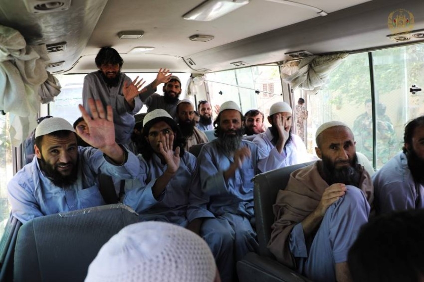 خطوة على طريق السلام.. كابول تعتزم إطلاق سراح مئات السجناء من طالبان