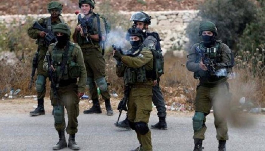 الاحتلال يقتل فلسطينيا بزعم تنفيذ عملية دهس قرب رام الله.