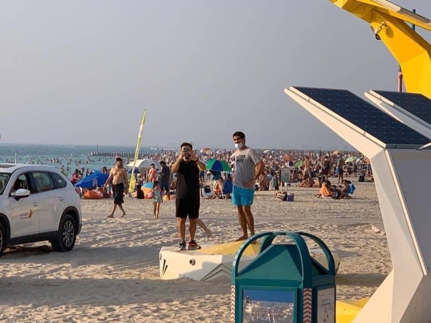 بلدية دبي تغرّم مخالفين بعد قرار فتح الشواطئ