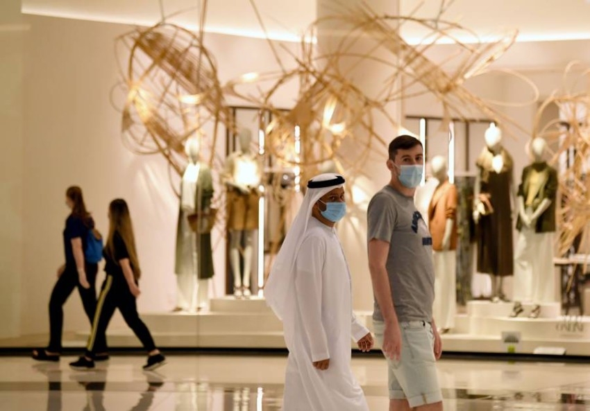 دبي.. إرشادات جديدة حول استخدام الكمامات في الأماكن العامة