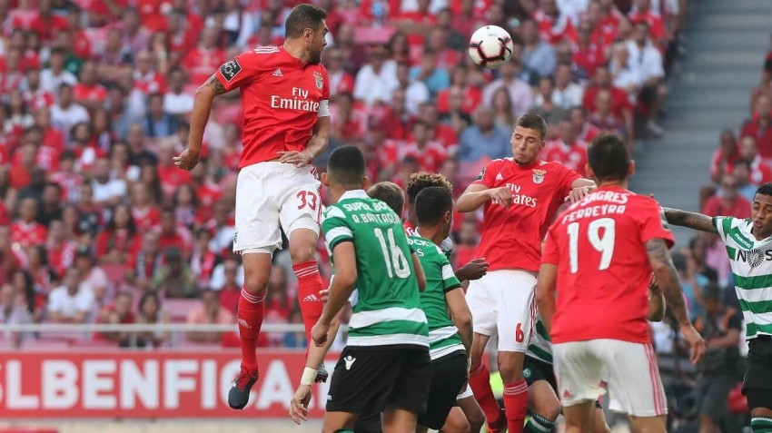 الدوري البرتغالي يُستأنف الأربعاء وسط انقسامات حادة