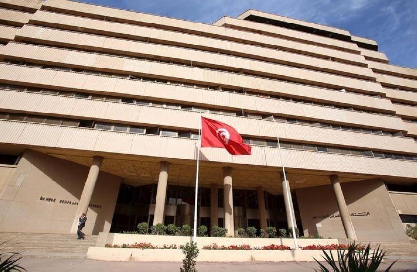 المركزي التونسي يسمح للشركات المحلية بالاقتراض من الخارج بالنقد الأجنبي