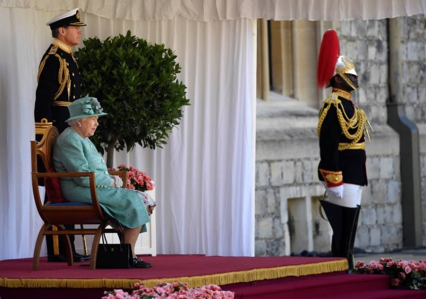 ملكة بريطانيا تحتفل بعيد ميلادها الرسمي الـ94