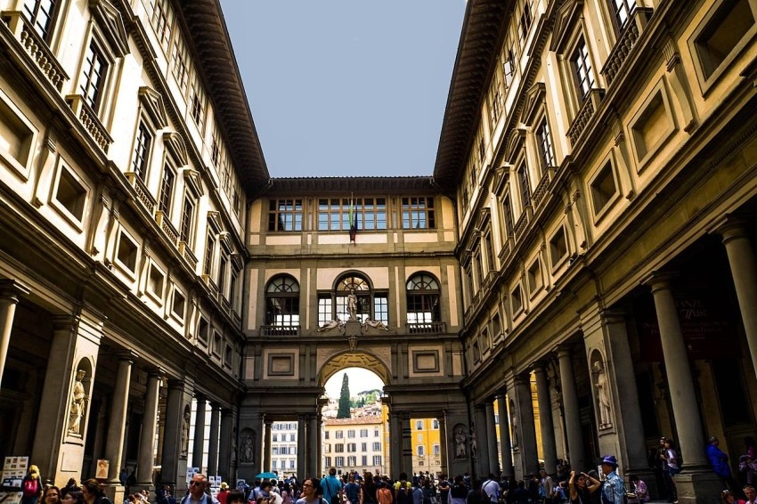 إيطاليا تُعيد فتح متحف «أوفيتزي» الأهم عالمياً