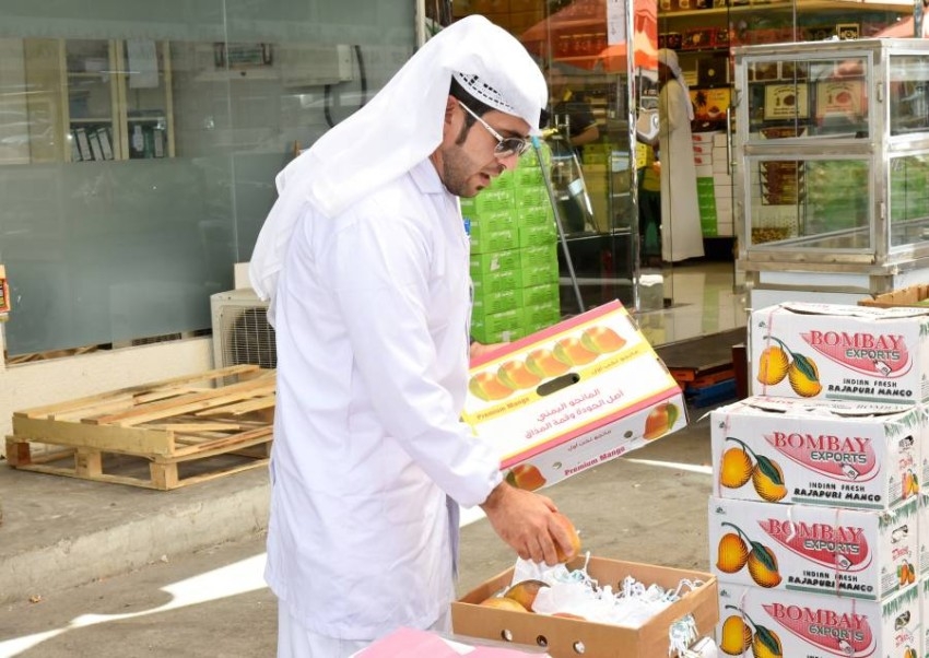 361 مخالفة للمنشآت الغذائية غير الملتزمة بالاشتراطات منذ بداية العام في أبوظبي