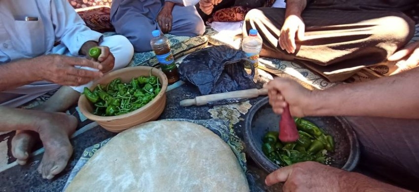 قدور فتة العجر ..نكهة تراثية تجمع الباذنجان بالبطيخ والفلفل على المائدة الفلسطينية