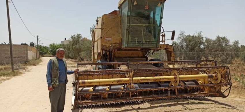 محمد الفرا.. غزاوي يصنع أول ماكينة «تبانه» بمعدات محلية