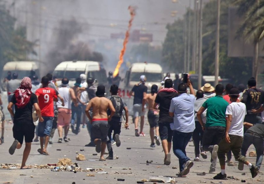 صيف ساخن لحكومة الفخفاخ مع تزايد الاحتجاجات في تونس