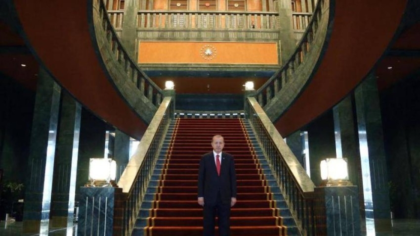«بذخ أردوغان».. حديث ممنوع على الأتراك ويزج بالصحفيين إلى السجن
