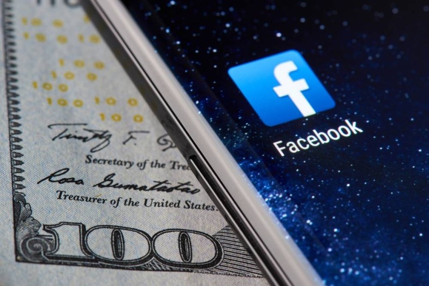لماذا خسر فيسبوك 56 مليار دولار من أسهمه في فترة قياسية؟