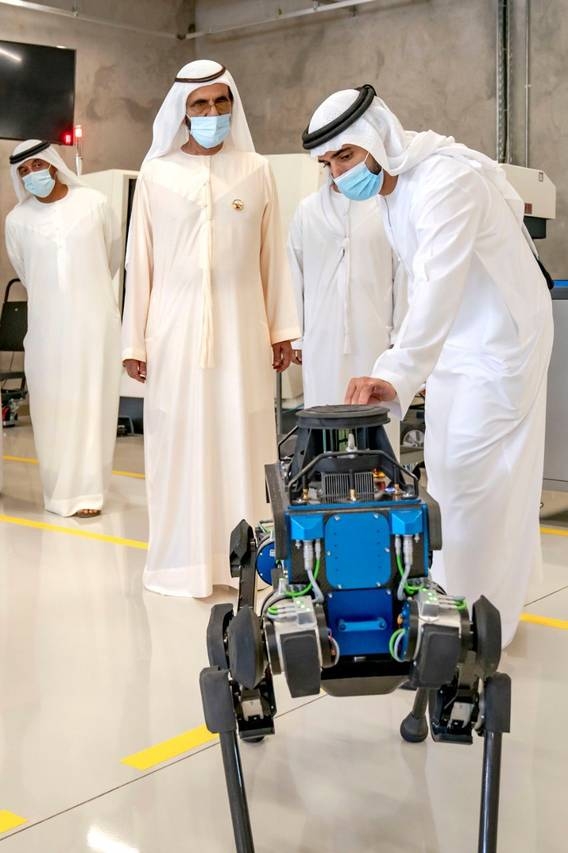 محمد بن راشد يطلق مختبرات دبي للمستقبل
