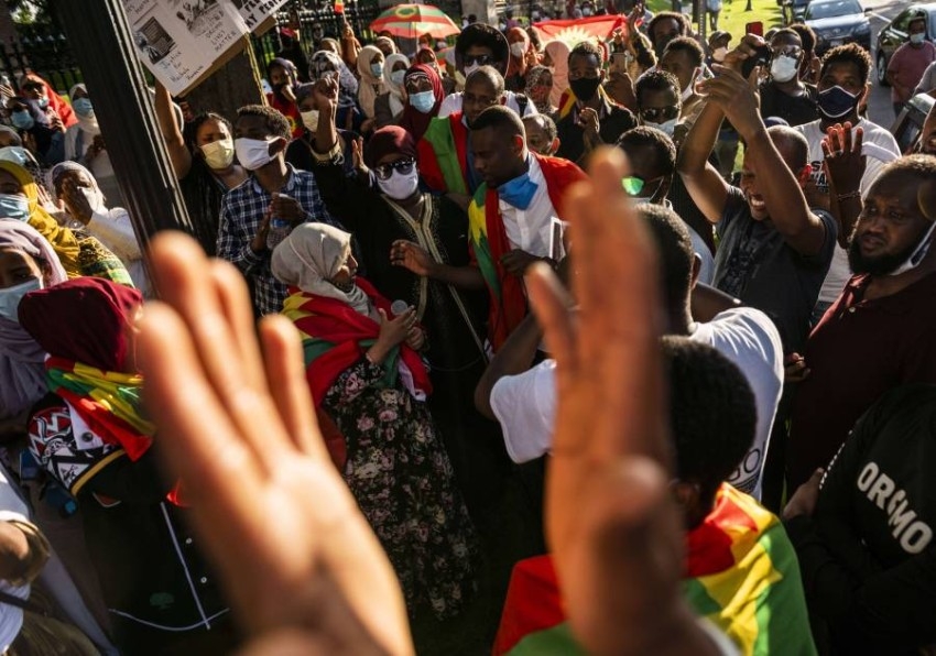 غضبٌ في أديس أبابا: 50 قتيلاً في احتجاجات عرقية أعقبت اغتيال مغنٍ شهير