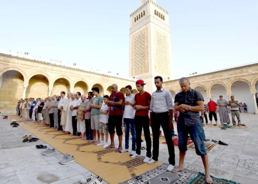 جمعيات تونسية تنتفض ضد محاولات النهضة للسيطرة على المساجد تحت عباءة التدريب