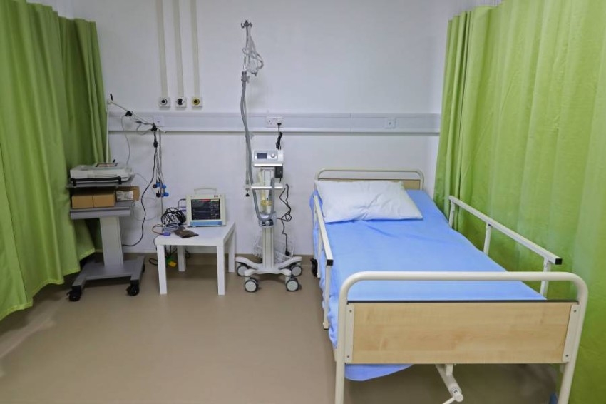 المستشفى الميداني بالفجيرة يودع آخر مريض كورونا