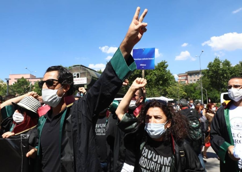 «العدالة في تركيا» ...المحامون تحت الضغط في مواجهة أهواء أردوغان