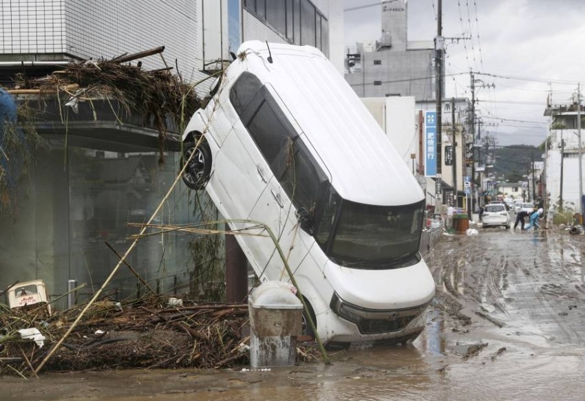 فيضانات اليابان: مخاوف من مقتل 40 شخصاً والطقس يعوق الإنقاذ