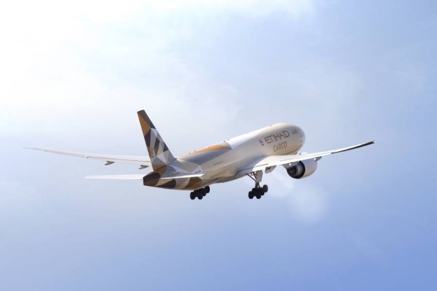 «الاتحاد للطيران» تسير رحلات منتظمة إلى 7 وجهات عربية جديدة