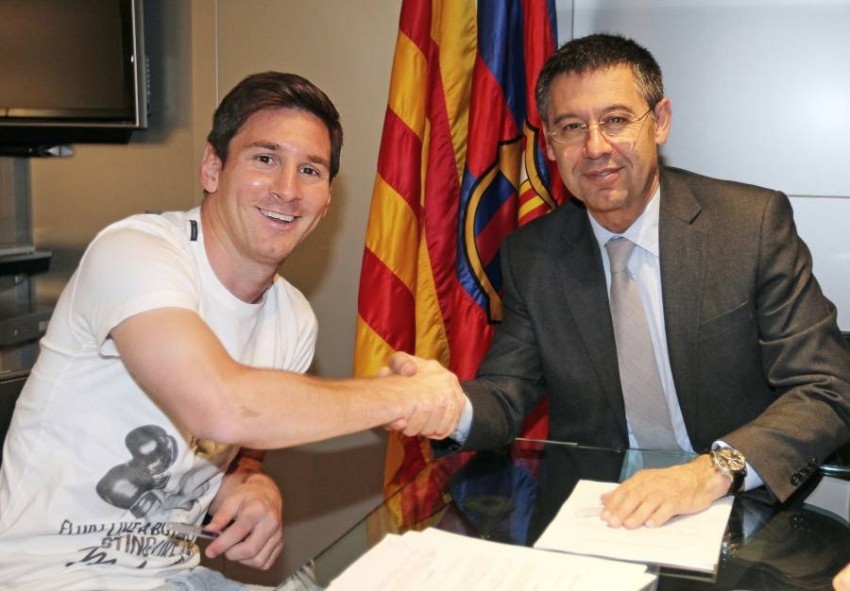 حديث «مطمئن» من بارتوميو عن مستقبل ميسي مع برشلونة