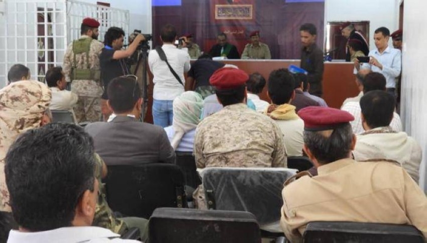 محكمة يمنية عسكرية تبدأ محاكمة قادة الانقلاب الحوثي