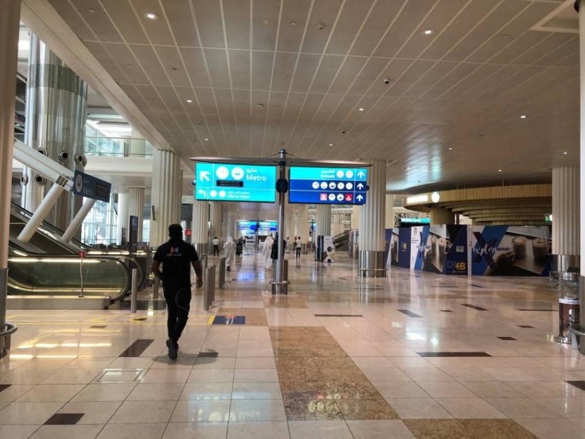 مكاتب الفنادق والاتصالات تستأنف نشاطها من مطارات دبي
