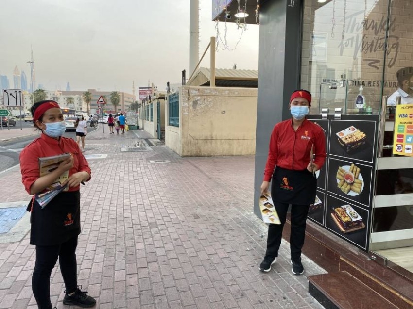 «المنخول ».. دبي تستوعب الثقافة الفلبينية في شارع