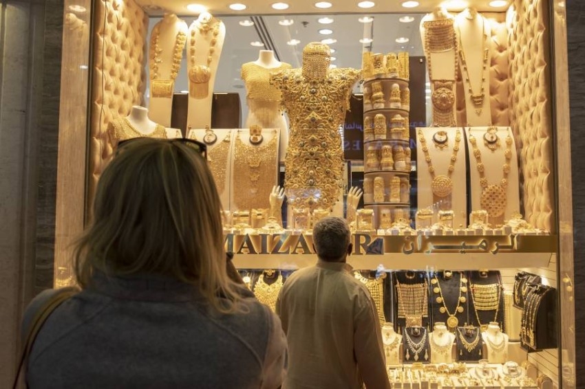 عودة السياح تنعش مبيعات سوق الذهب في دبي