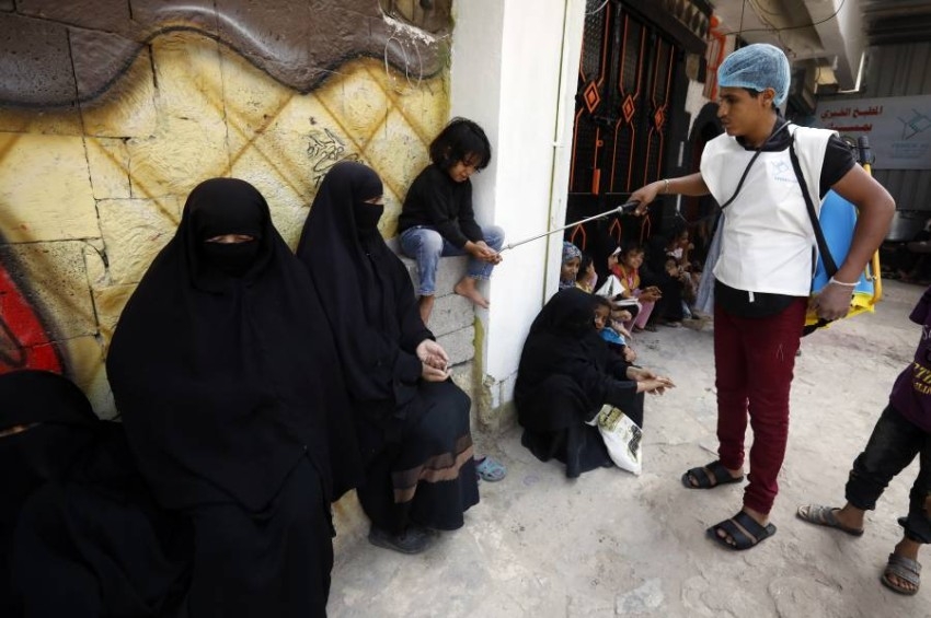 تقرير ألماني: موت اليمنيين على أسرتهم يفضح أكاذيب الحوثي حول «كورونا»