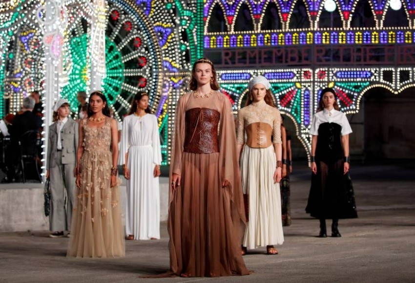 مجموعة Dior التحضيرية لربيع 2021: تصاميم تحتفي بالإرث الإيطالي لمدينة «بوليا»