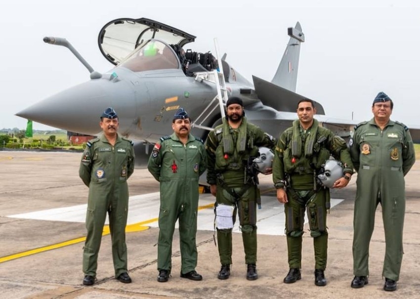 الهند تتسلم 5 مقاتلات فرنسية من طراز «رافال»