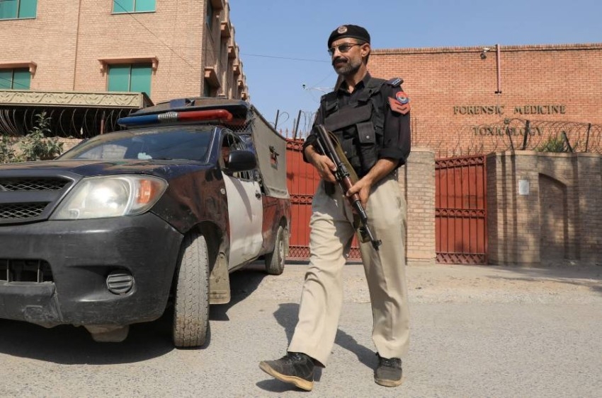 نشطاء: الشرطة تفتح النار على تجمع وتقتل 3 في باكستان