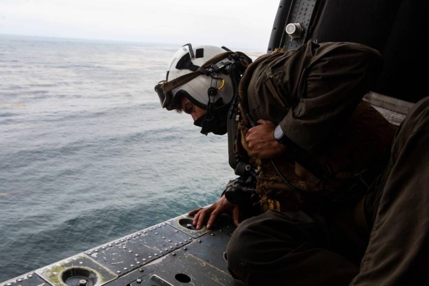 الجيش الأمريكي يوقف البحث عن 8 عناصر فقدوا في البحر