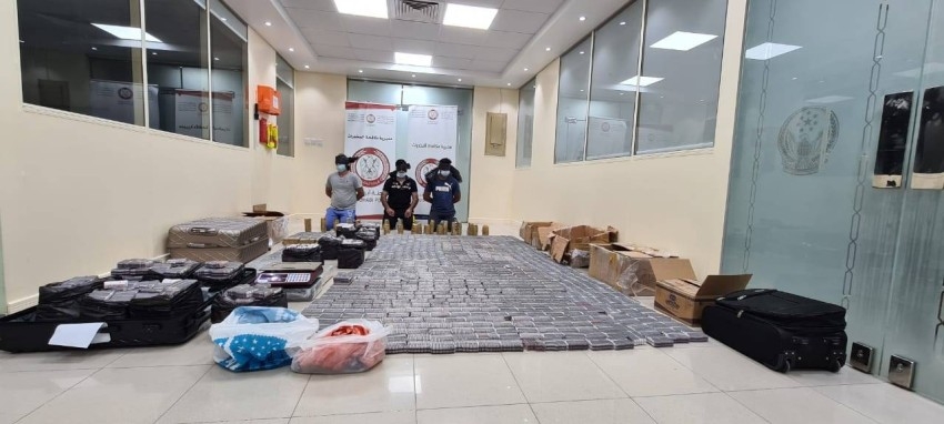 شرطة أبوظبي تُحبط ترويج 1.2 مليون حبة مخدرة