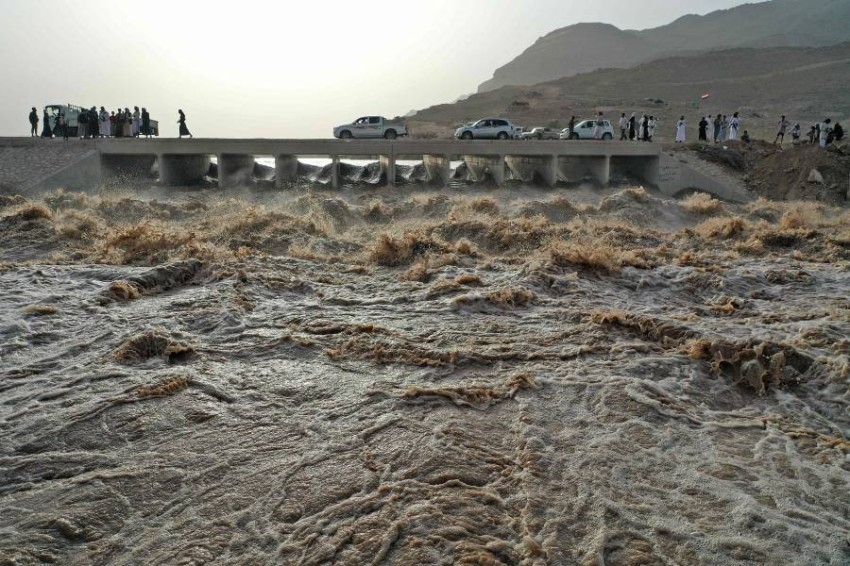 اليمن يدعو «يونسكو» لحماية مواقع التراث من السيول