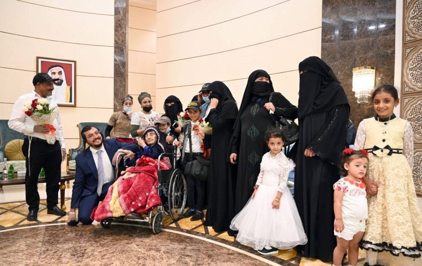 الإنسانية تتجلى في أبهى صورها.. الإمارات تجمع شمل عائلة يمنية يهودية بعد فراق 15 عاماً