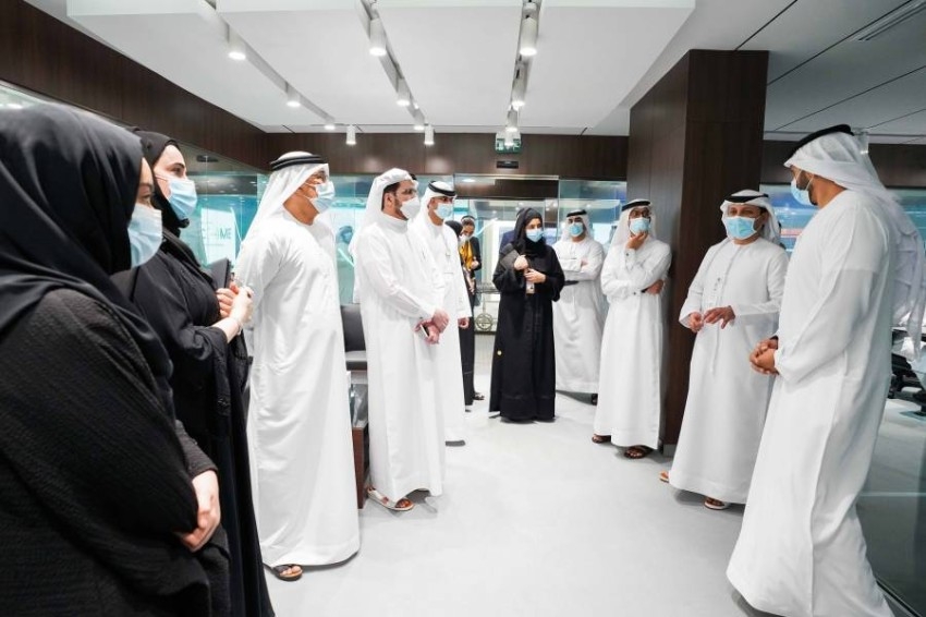 وفد من بلدية دبي يزور مركز البيانات للحلول المتكاملة التابع لـ«ديوا»