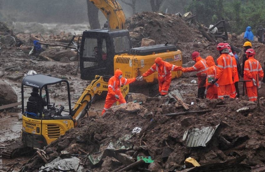 مقتل 43 شخصاً على الأقل في انهيارات أرضية بالهند