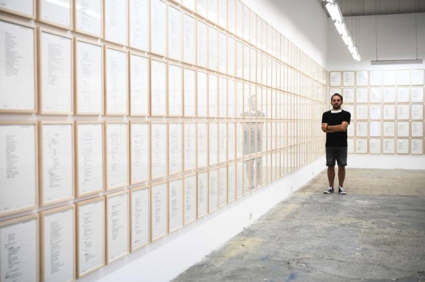 فنان صربي ينسخ يوميات «راتكو ملاديتش» في 400 صفحة بخط اليد