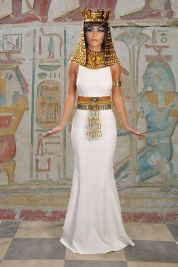 4 فنانات يبهرن الجمهور بالإطلالة الفرعونية