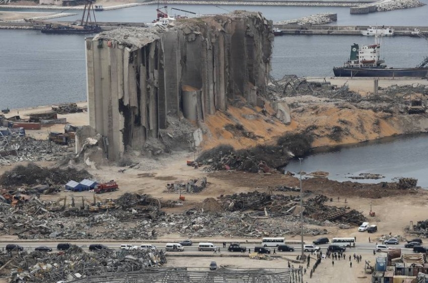 صورة توضح حجم الدمار الذي خلّفه انفجار بيروت. (أ ب)
